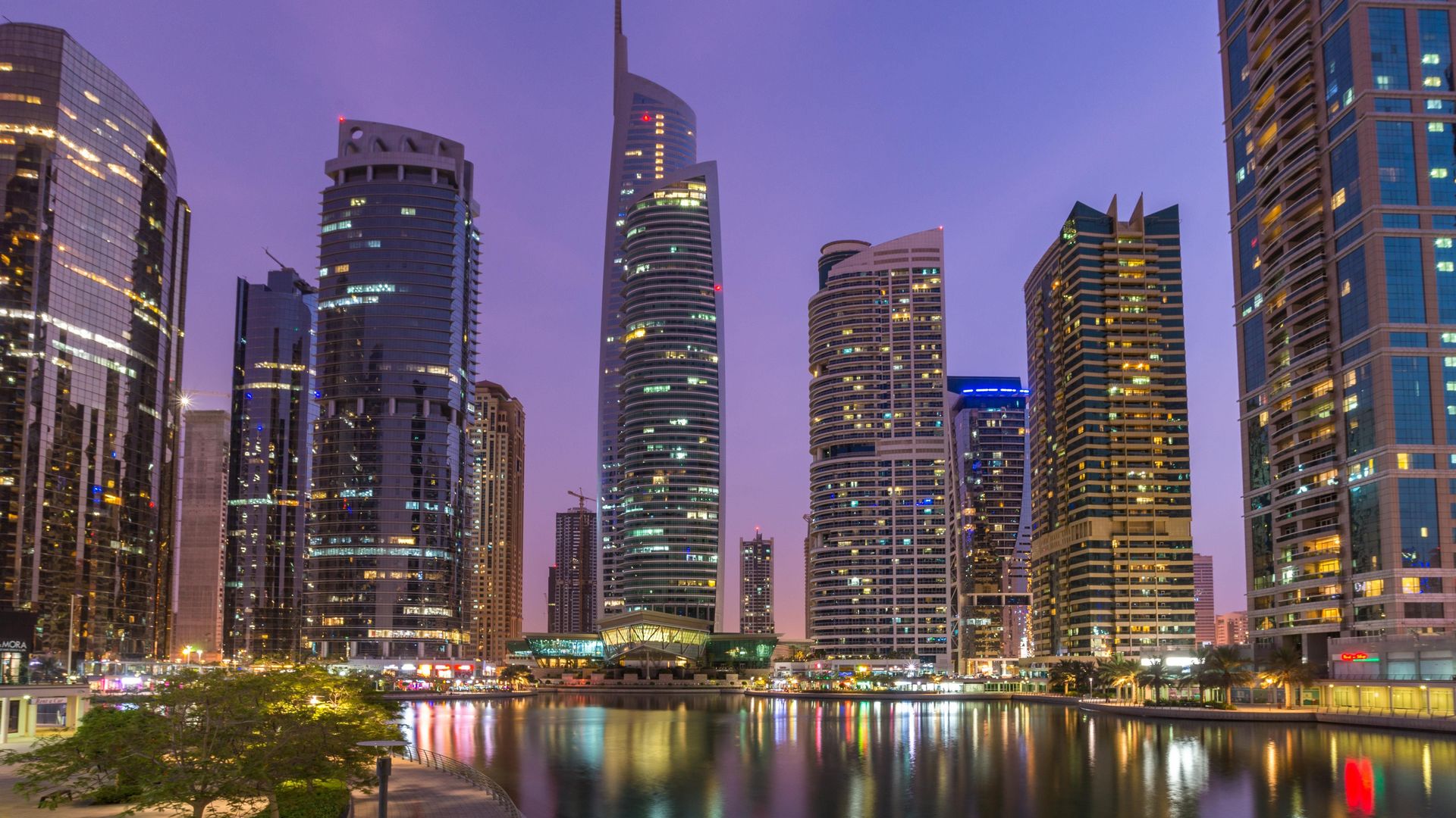 SO/ UPTOWN DUBAI HOTEL & RESIDENCES por Six Construct en Jumeirah Lake Towers, Dubai, EAU - 2